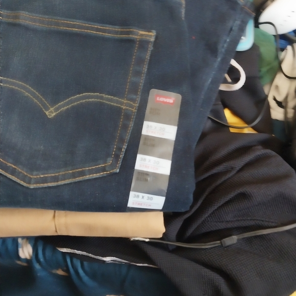 Jeans - Picture 2 of 4